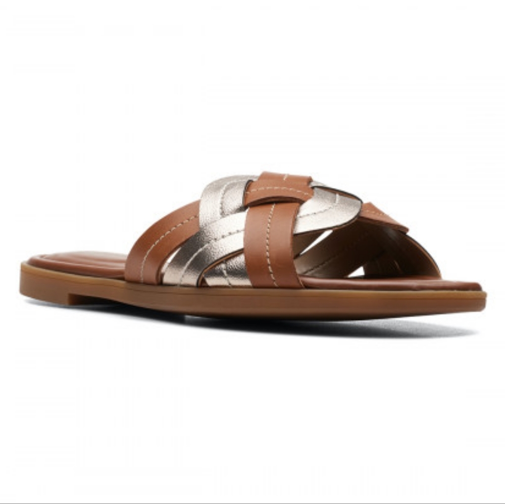 Clarks Reyna Weave Flat Leather Sandals Tan & Silver. Size 9.5